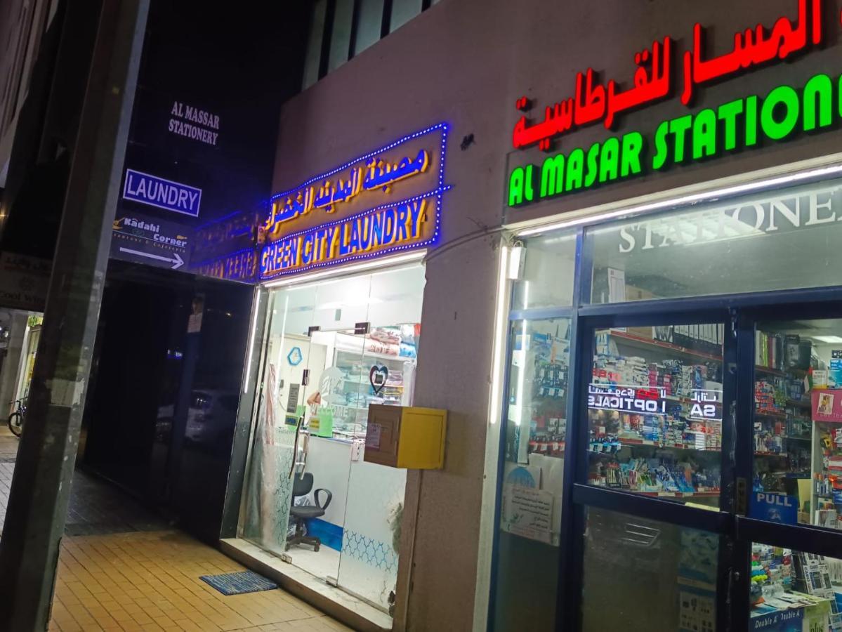 Affordable Transient - Not A Hotel - Sharing Kitchen And Washrooms Abu Dhabi Exterior foto